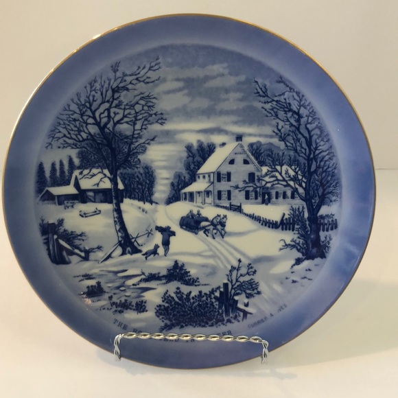 Vintage Currier & Ives Homestead in Winter Plate - Picture 2 of 3